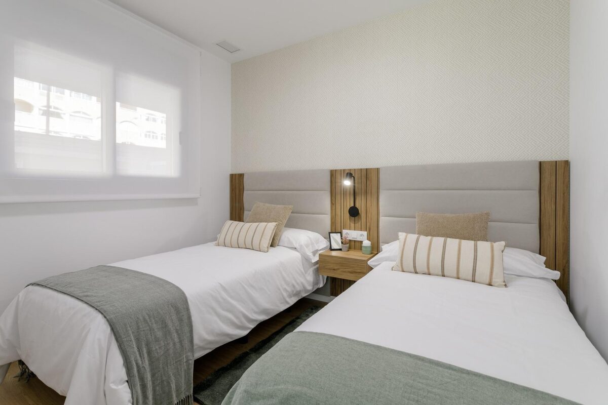 Apartament z 2 sypialniami, 65m² w Torrevieja, Hiszpania [ID: 0137-N8103]