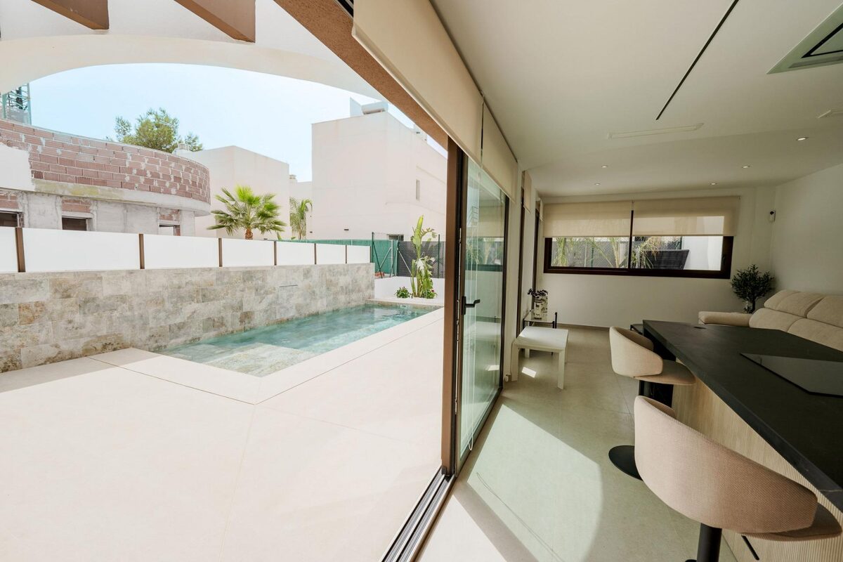 Villa with 3 bedrooms, 140m² in Almoradi, Spain [ID: 0137-N7669]