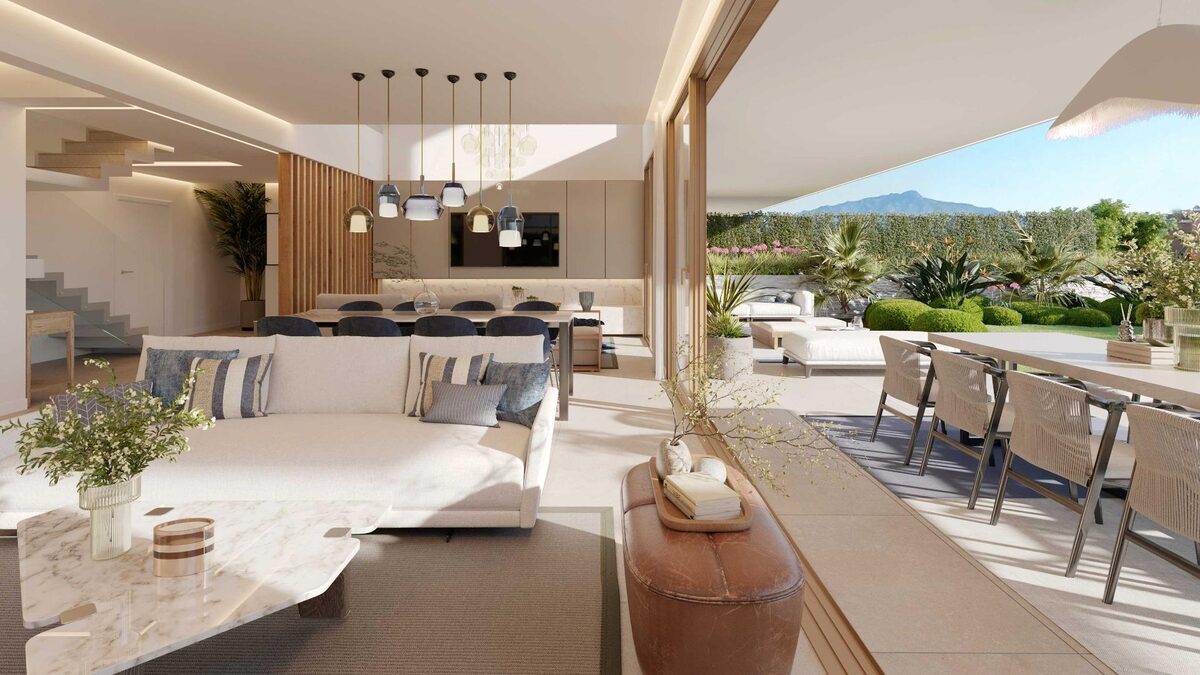 Townhouse with 4 bedrooms, 294m² in Estepona, Spain [ID: 0137-N8056]