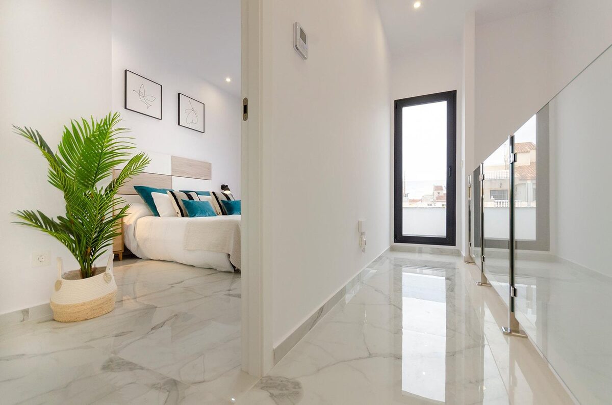 Willa z 3 sypialniami, 105m² w Torrevieja, Hiszpania [ID: 0137-N7949]