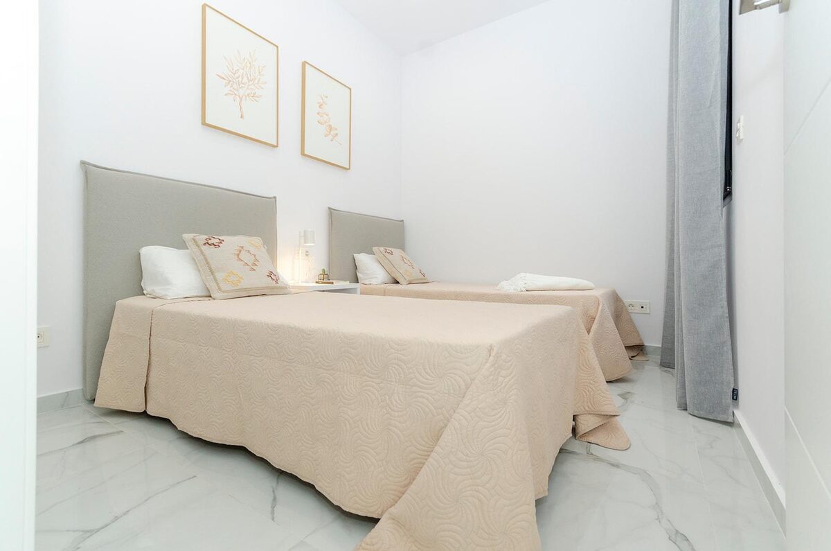 Willa z 3 sypialniami, 105m² w Torrevieja, Hiszpania [ID: 0137-N7949]