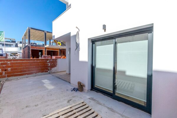 Bungalow w Torrevieja, Hiszpania, 69m² - obraz 33