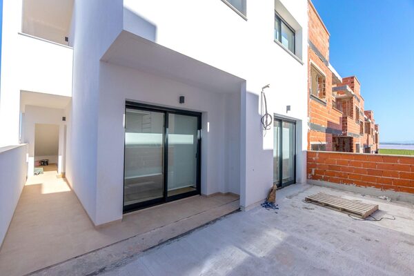 Bungalow w Torrevieja, Hiszpania, 69m² - obraz 35