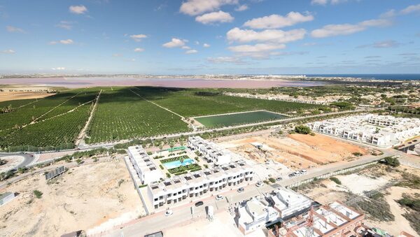 Bungalow w Torrevieja, Hiszpania, 69m² - obraz 11