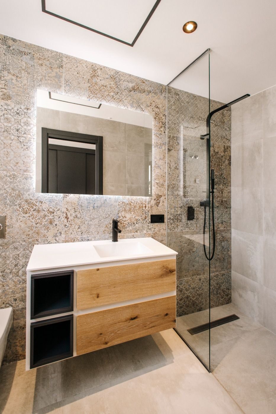 Бунгало с 4 спальнями, 258м² в Рохалес, Испания [ID: 0137-N7417]