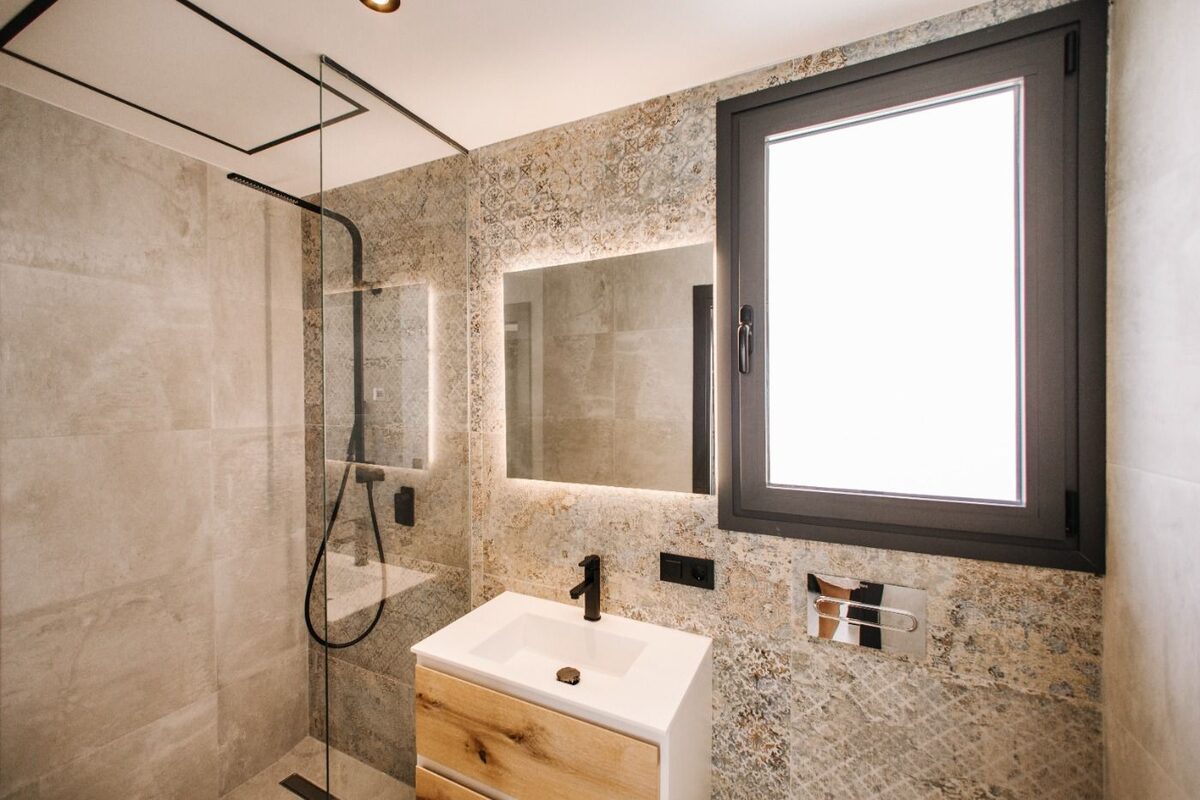 Бунгало с 4 спальнями, 258м² в Рохалес, Испания [ID: 0137-N7417]