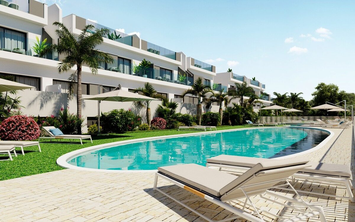 Bungalow with 2 bedrooms, 75m² in Torrevieja, Spain [ID: 0137-N6848]