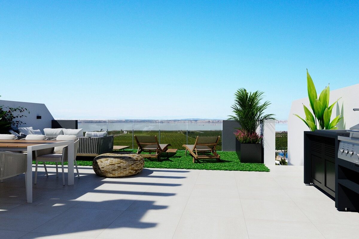 Bungalow with 2 bedrooms, 75m² in Torrevieja, Spain [ID: 0137-N6848]