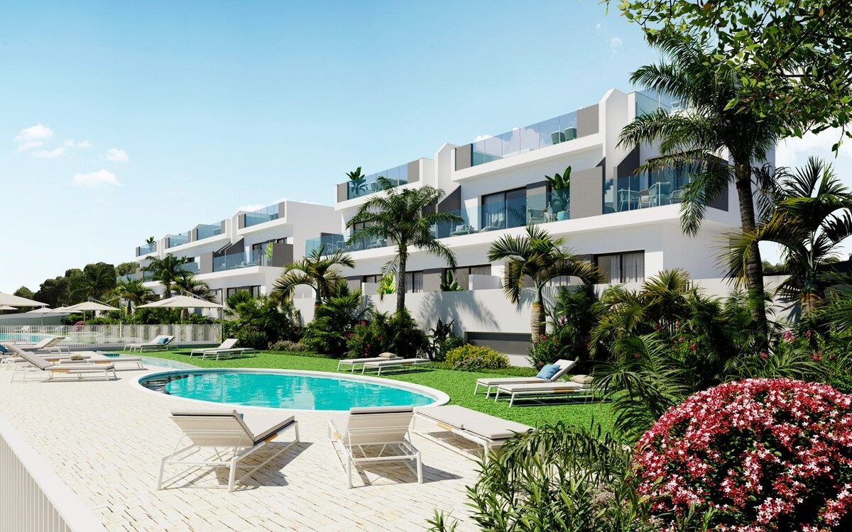Bungalow with 2 bedrooms, 75m² in Torrevieja, Spain [ID: 0137-N6848]