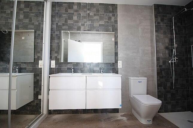 Вилла с 4 спальнями, 150м² в Пиносо, Испания [ID: 0137-N7755]