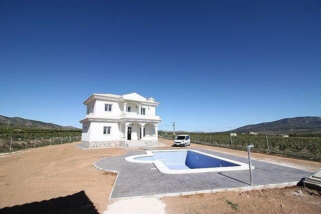 Вилла с 4 спальнями, 150м² в Пиносо, Испания [ID: 0137-N7755]