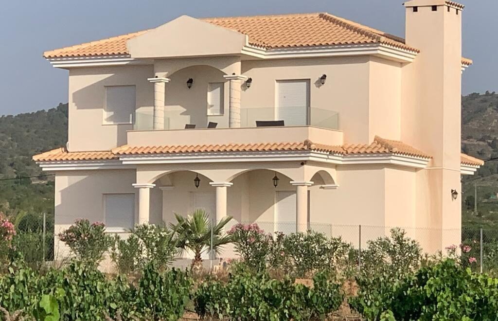 Вилла с 4 спальнями, 150м² в Пиносо, Испания [ID: 0137-N7755]