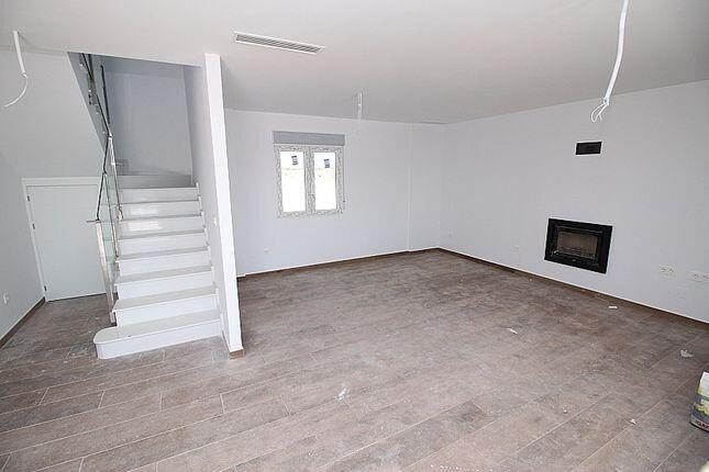 Вилла с 4 спальнями, 150м² в Пиносо, Испания [ID: 0137-N7755]