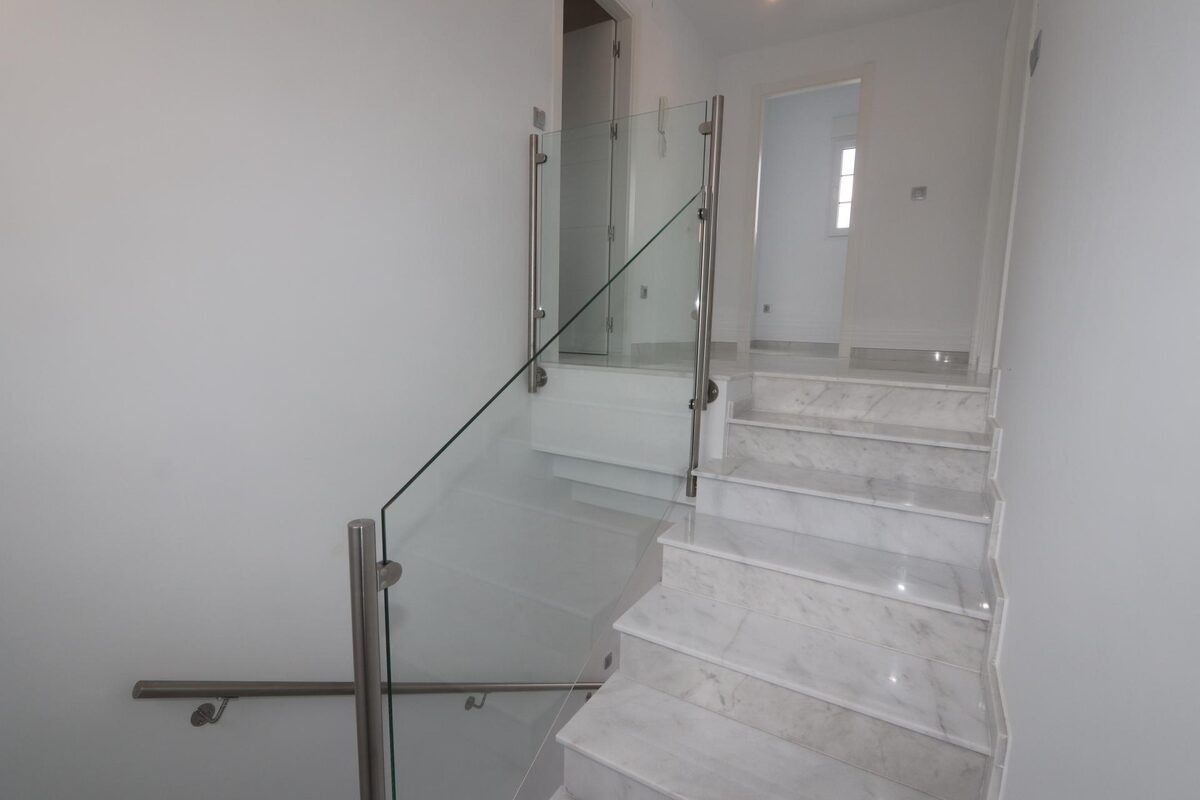 Villa with 4 bedrooms, 180m² in Pinoso, Spain [ID: 0137-N7757]