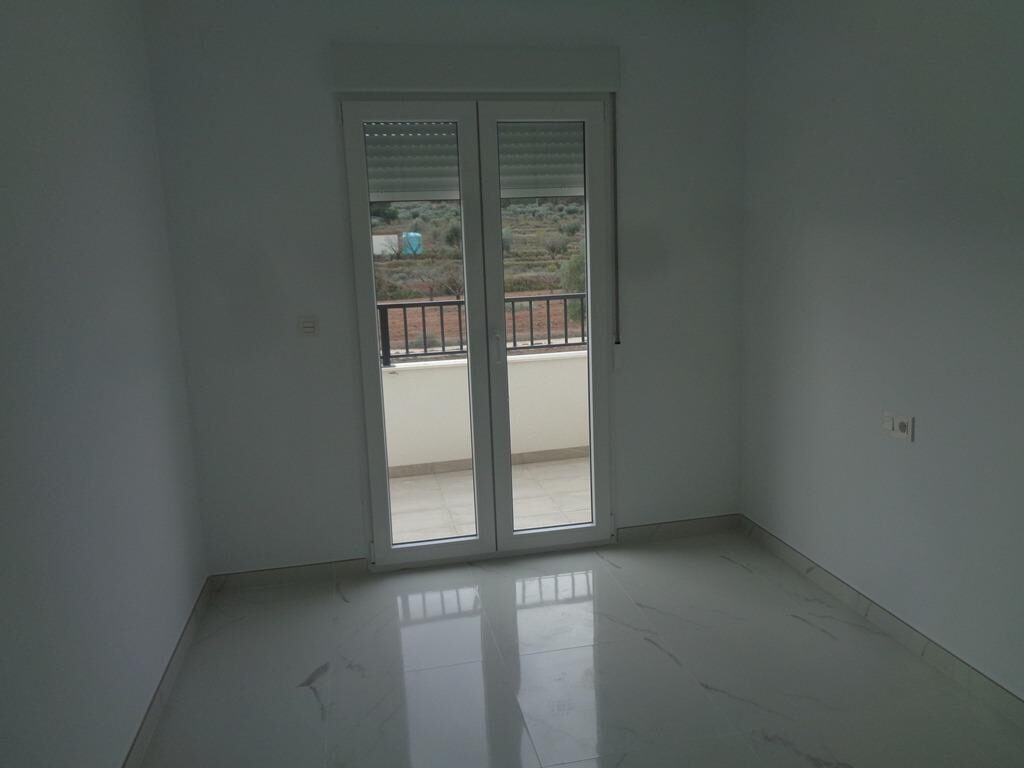 Villa with 4 bedrooms, 180m² in Pinoso, Spain [ID: 0137-N7757]