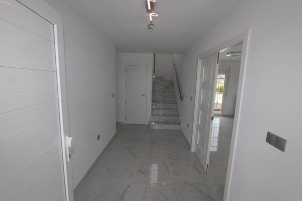 Вилла в Пиносо, Испания, 180м² - изображение 19