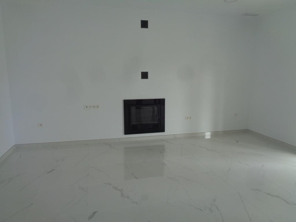 Villa with 4 bedrooms, 180m² in Pinoso, Spain [ID: 0137-N7757]
