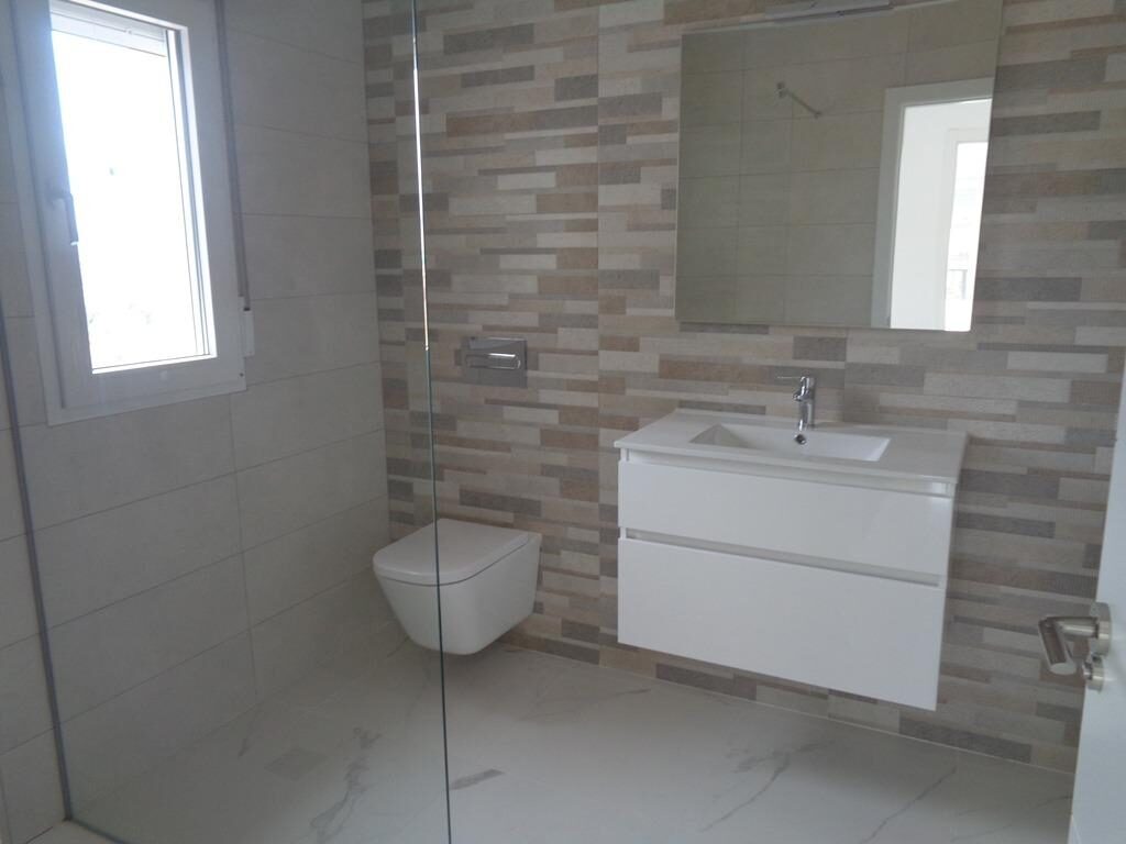 Villa with 4 bedrooms, 180m² in Pinoso, Spain [ID: 0137-N7757]