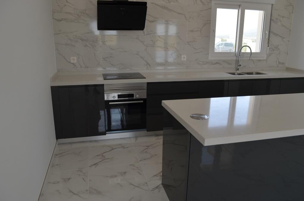 Villa with 4 bedrooms, 225m² in Pinoso, Spain [ID: 0137-N7758]
