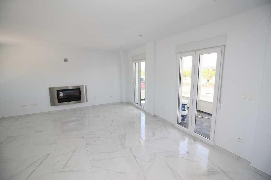 Villa with 4 bedrooms, 245m² in Pinoso, Spain [ID: 0137-N7759]