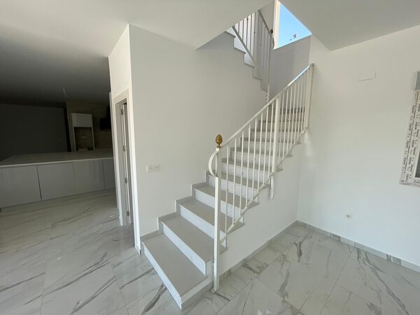 Вилла в Пиносо, Испания, 270м² - изображение 4
