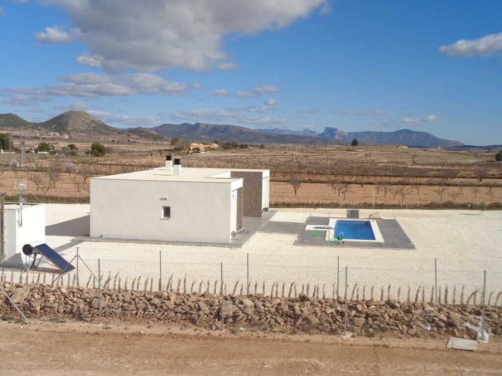 Villa with 3 bedrooms, 145m² in Pinoso, Spain [ID: 0137-N7761]