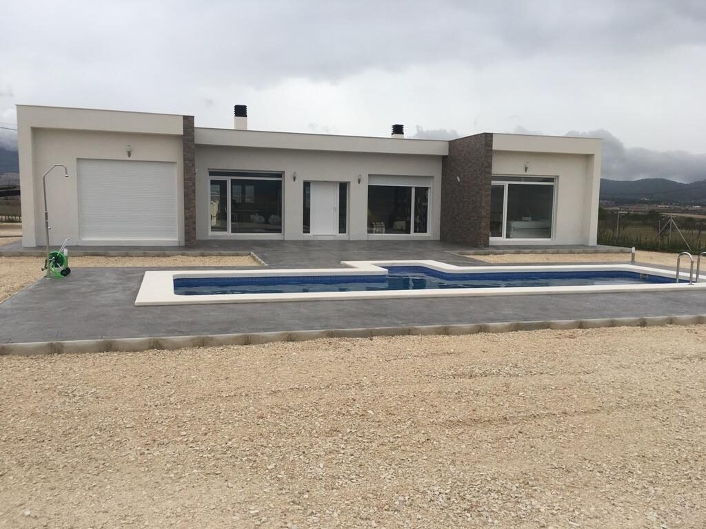 Villa with 3 bedrooms, 145m² in Pinoso, Spain [ID: 0137-N7761]