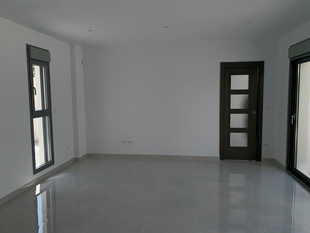 Villa with 4 bedrooms, 165m² in Pinoso, Spain [ID: 0137-N7762]