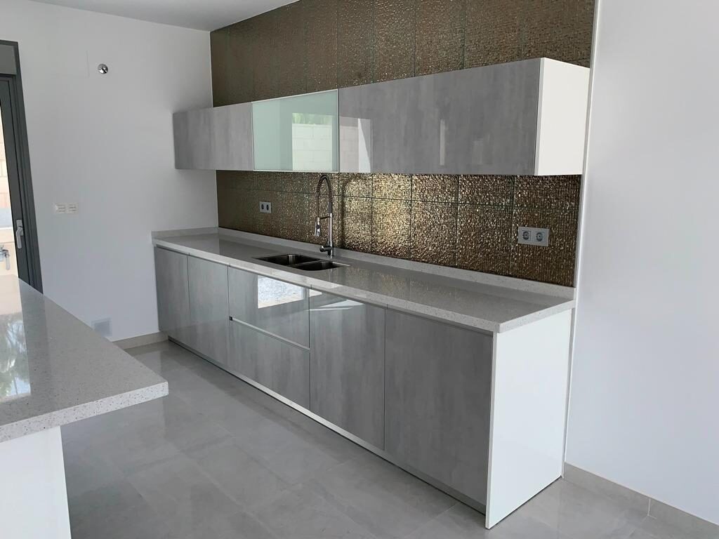 Villa with 4 bedrooms, 165m² in Pinoso, Spain [ID: 0137-N7762]
