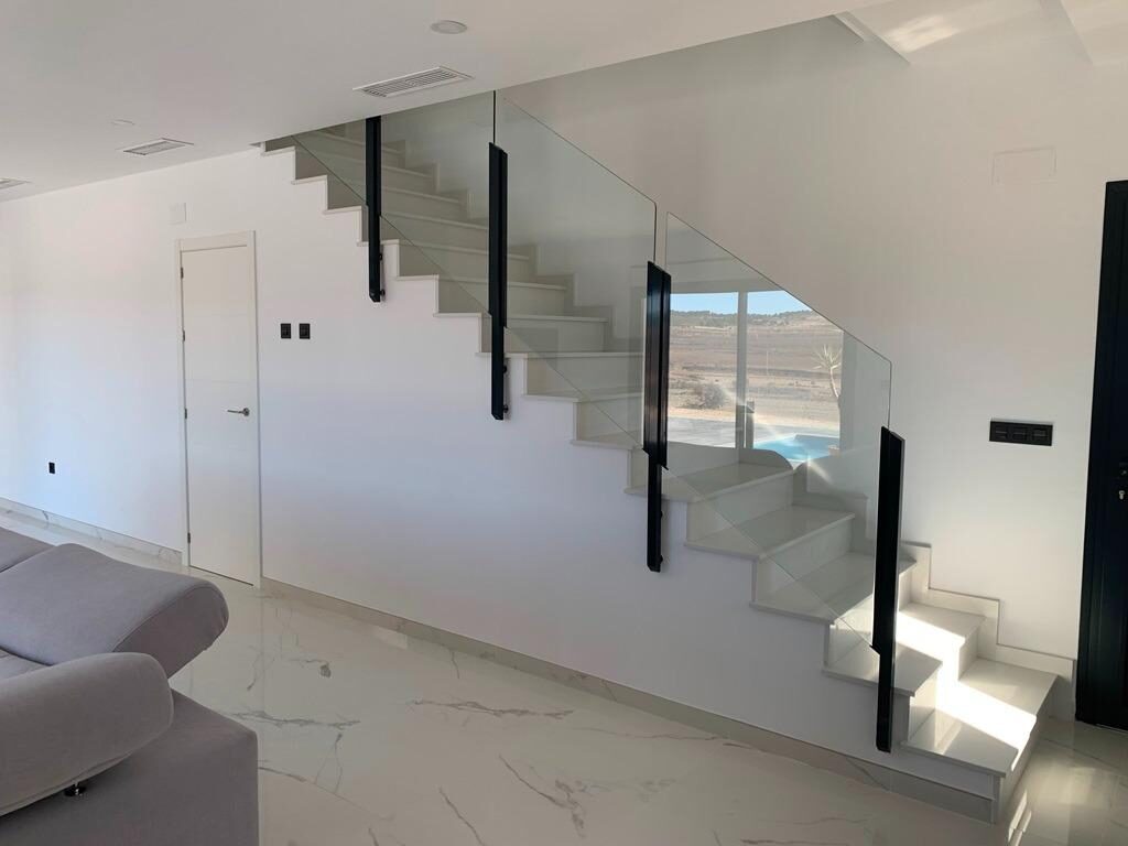 Villa with 4 bedrooms, 180m² in Pinoso, Spain [ID: 0137-N7763]
