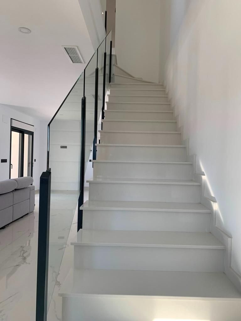 Villa with 4 bedrooms, 180m² in Pinoso, Spain [ID: 0137-N7763]