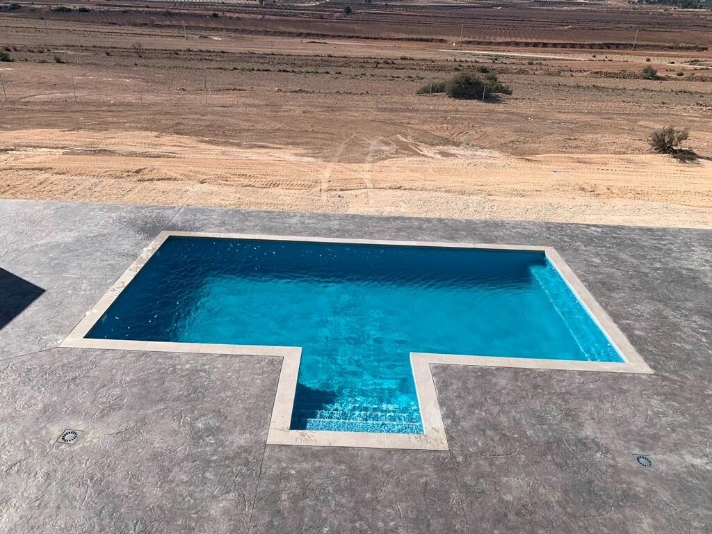 Villa with 4 bedrooms, 180m² in Pinoso, Spain [ID: 0137-N7763]
