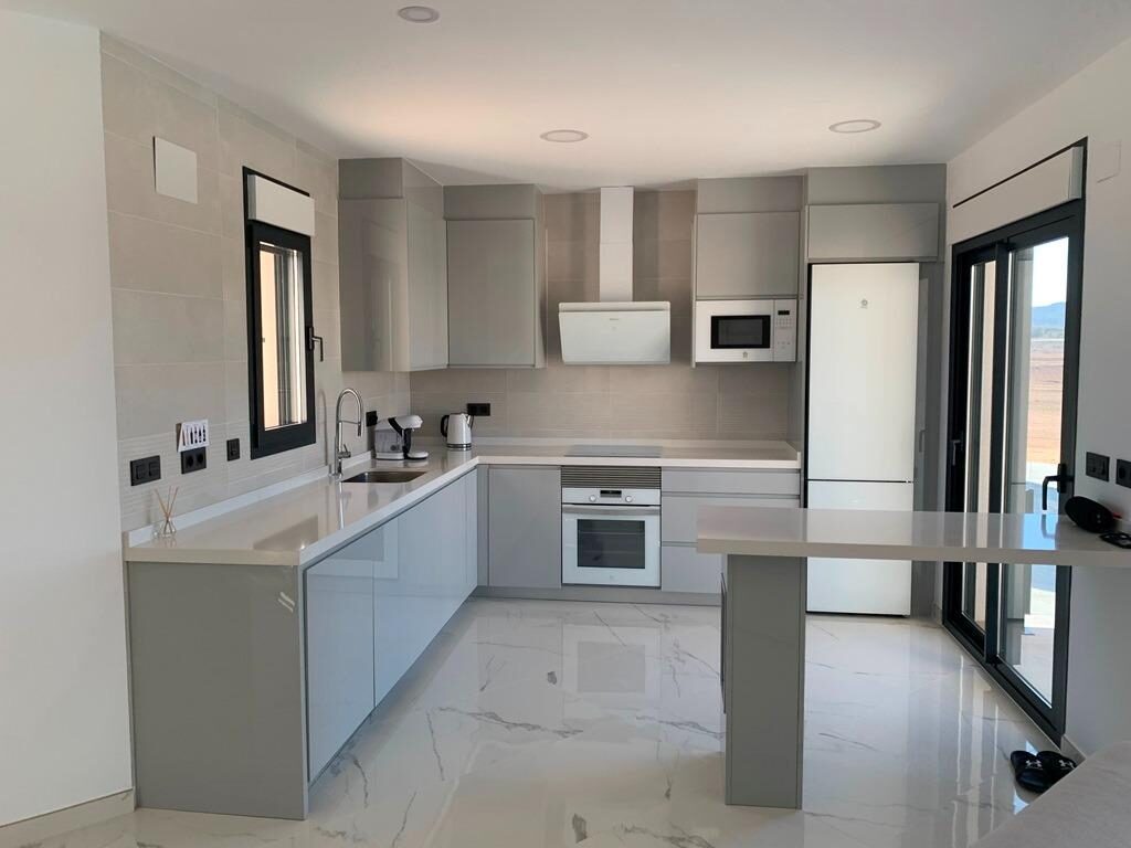 Villa with 4 bedrooms, 180m² in Pinoso, Spain [ID: 0137-N7763]