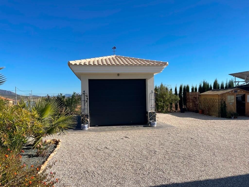 Villa with 3 bedrooms, 120m² in Pinoso, Spain [ID: 0137-N7754]