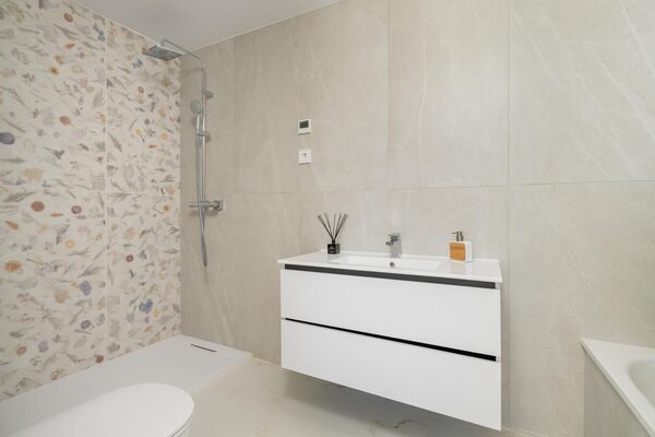Penthouse w Estepona, Hiszpania, 145m² - obraz 16