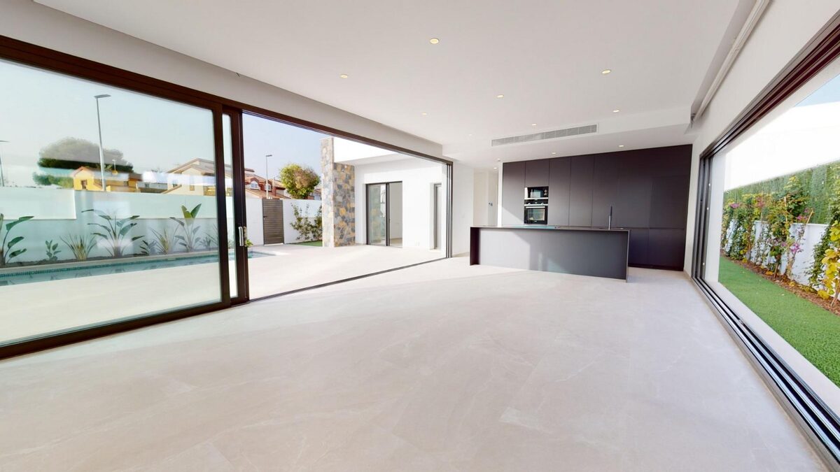 Willa z 3 sypialniami, 140m² w Los Alcazares, Hiszpania [ID: 0137-N7361]