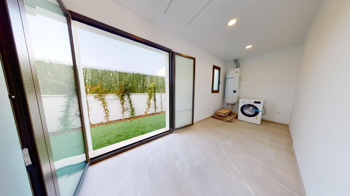 Willa z 3 sypialniami, 140m² w Los Alcazares, Hiszpania [ID: 0137-N7361]