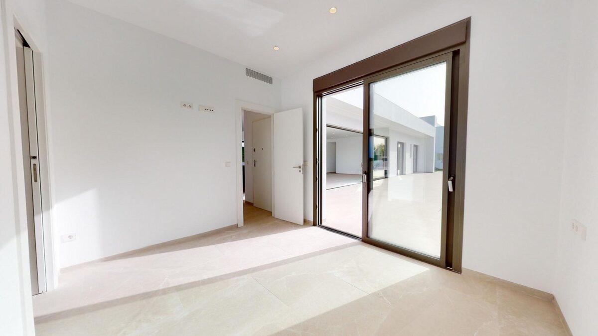 Willa z 3 sypialniami, 140m² w Los Alcazares, Hiszpania [ID: 0137-N7361]