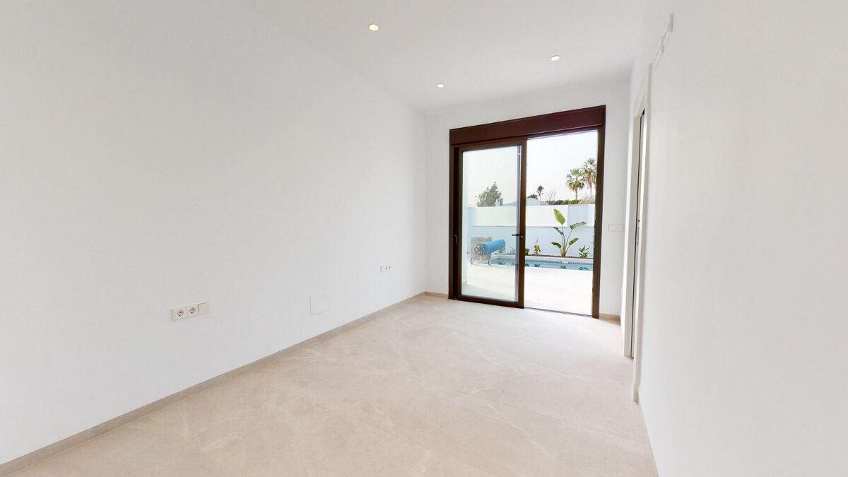 Willa z 3 sypialniami, 140m² w Los Alcazares, Hiszpania [ID: 0137-N7361]