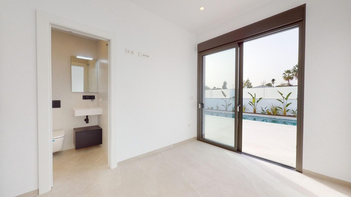 Willa z 3 sypialniami, 140m² w Los Alcazares, Hiszpania [ID: 0137-N7361]