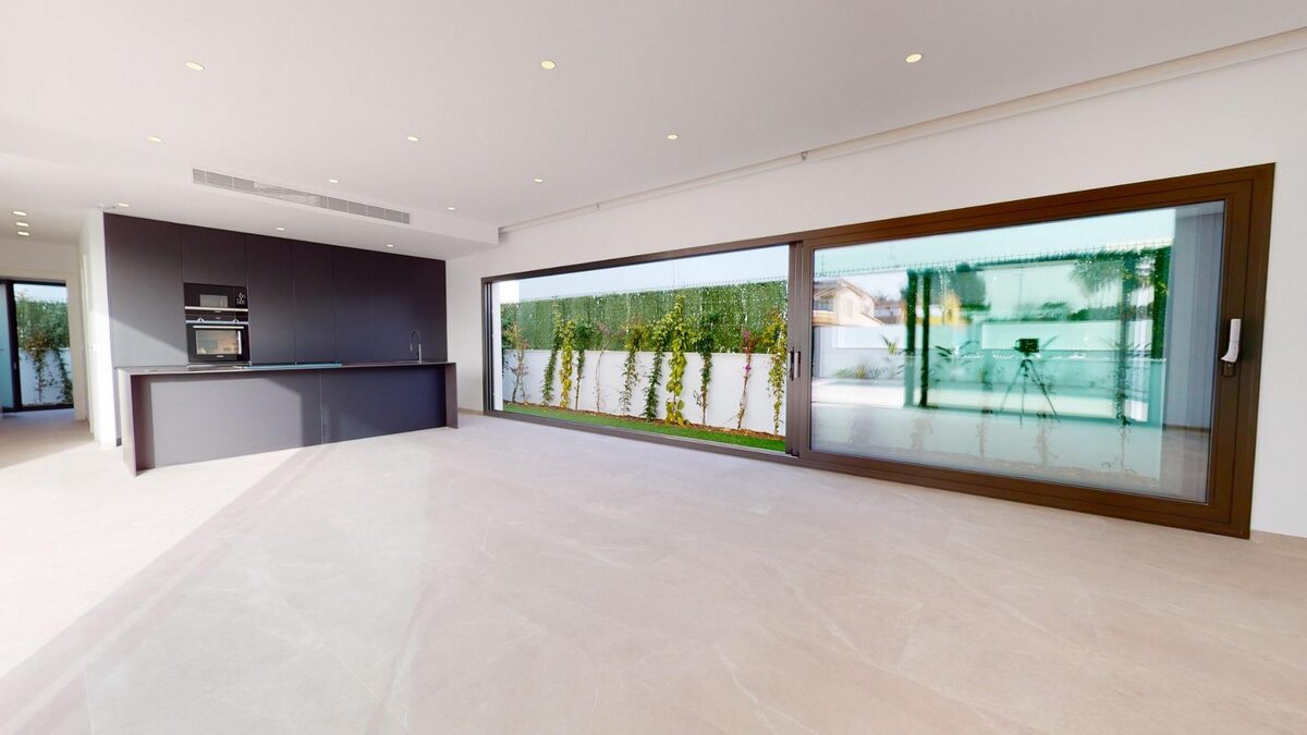 Willa z 3 sypialniami, 140m² w Los Alcazares, Hiszpania [ID: 0137-N7361]