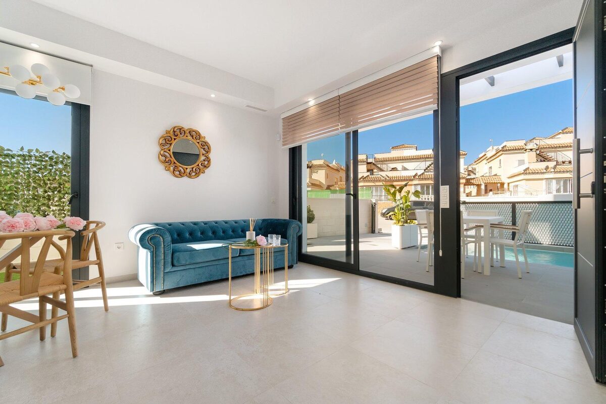 Villa with 3 bedrooms, 108m² in Los Montesinos, Spain [ID: 0137-N7375]