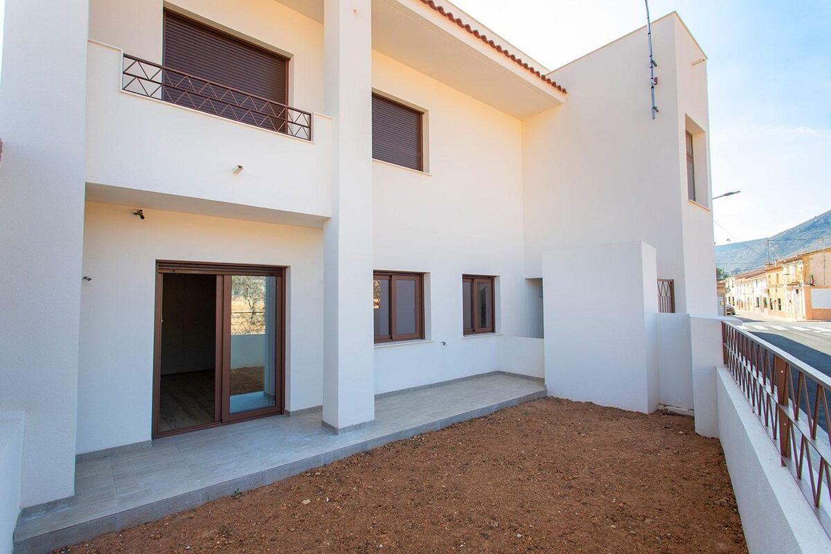 Bungalow z 3 sypialniami, 101m² w Hondón de las Nieves, Hiszpania [ID: 0137-N7358]