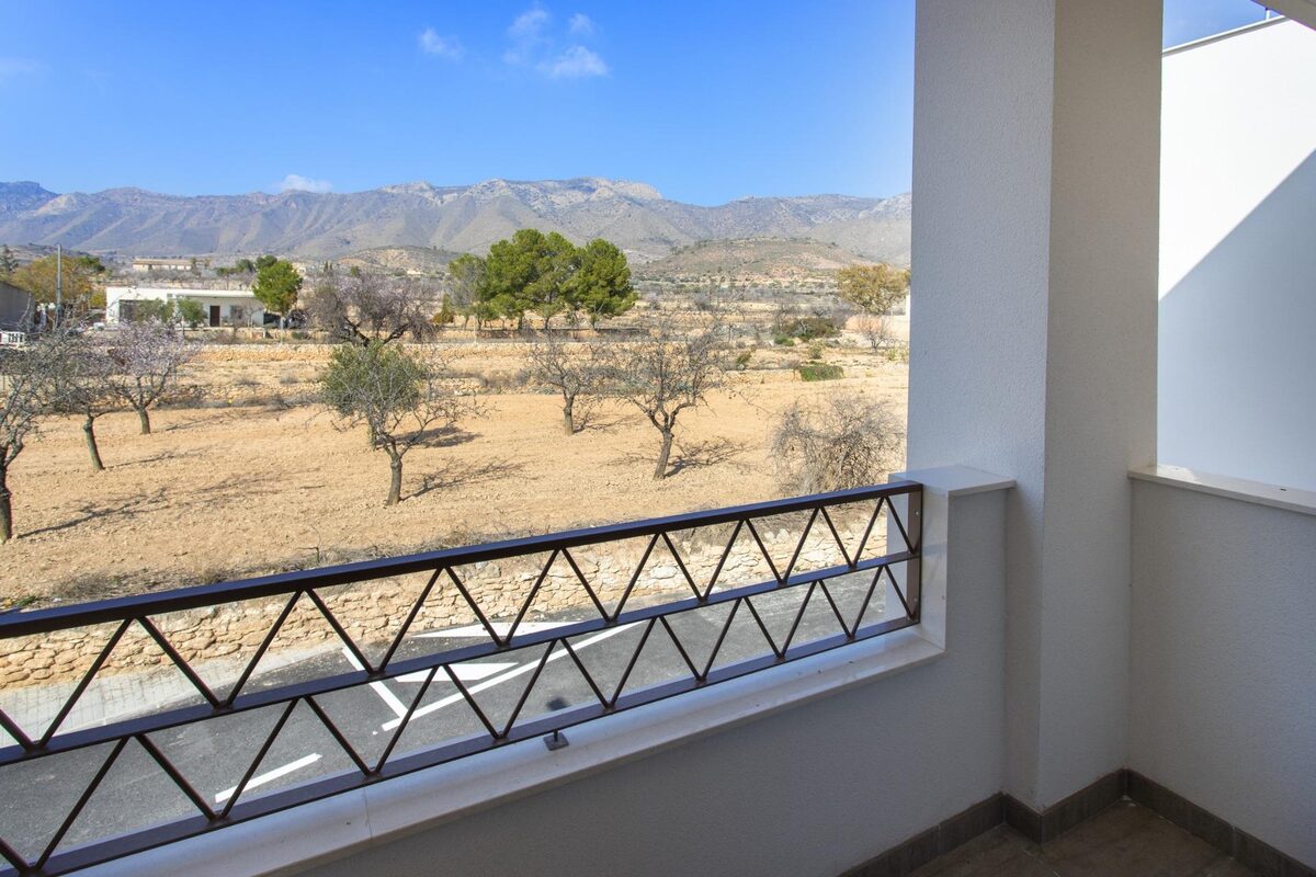 Bungalow z 3 sypialniami, 120m² w Hondón de las Nieves, Hiszpania [ID: 0137-N7359]