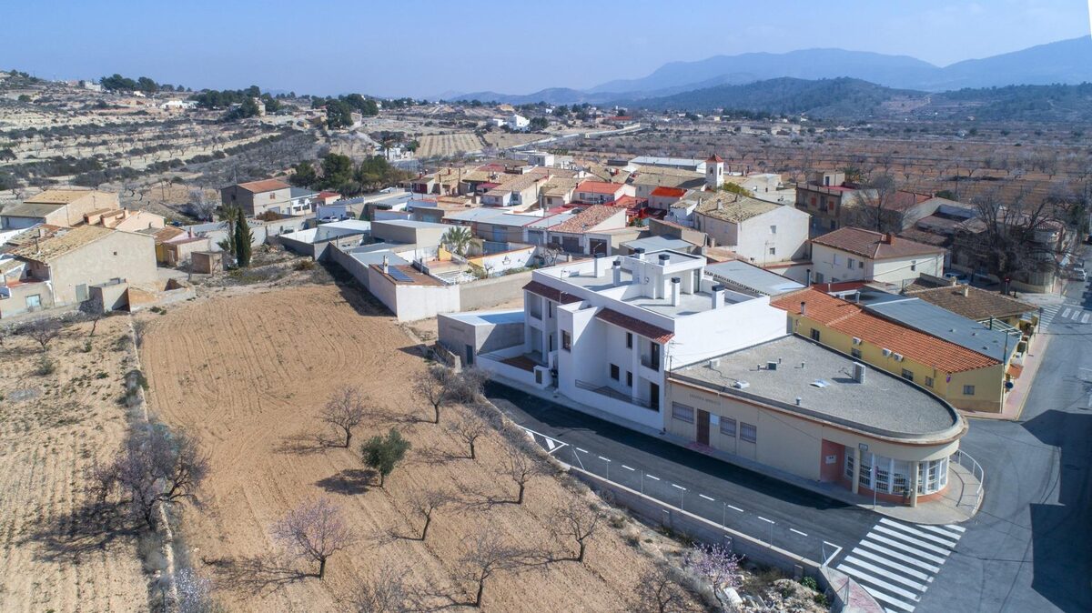 Bungalow z 3 sypialniami, 120m² w Hondón de las Nieves, Hiszpania [ID: 0137-N7359]