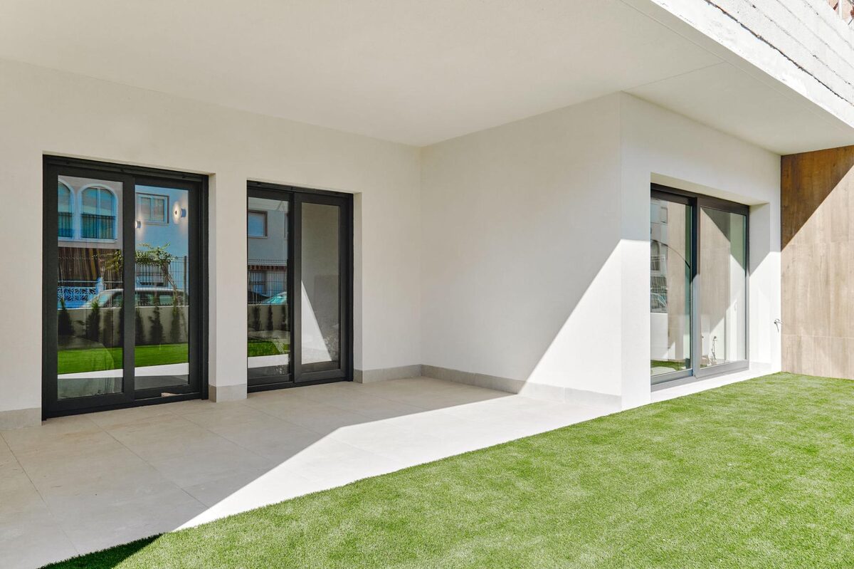 Bungalow z 2 sypialniami, 100m² w Torrevieja, Hiszpania [ID: 0137-N6055]