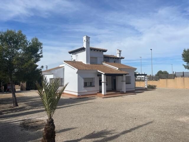 Villa with 3 bedrooms, 178m² in Fuente Alamo, Spain [ID: 0137-N6879]