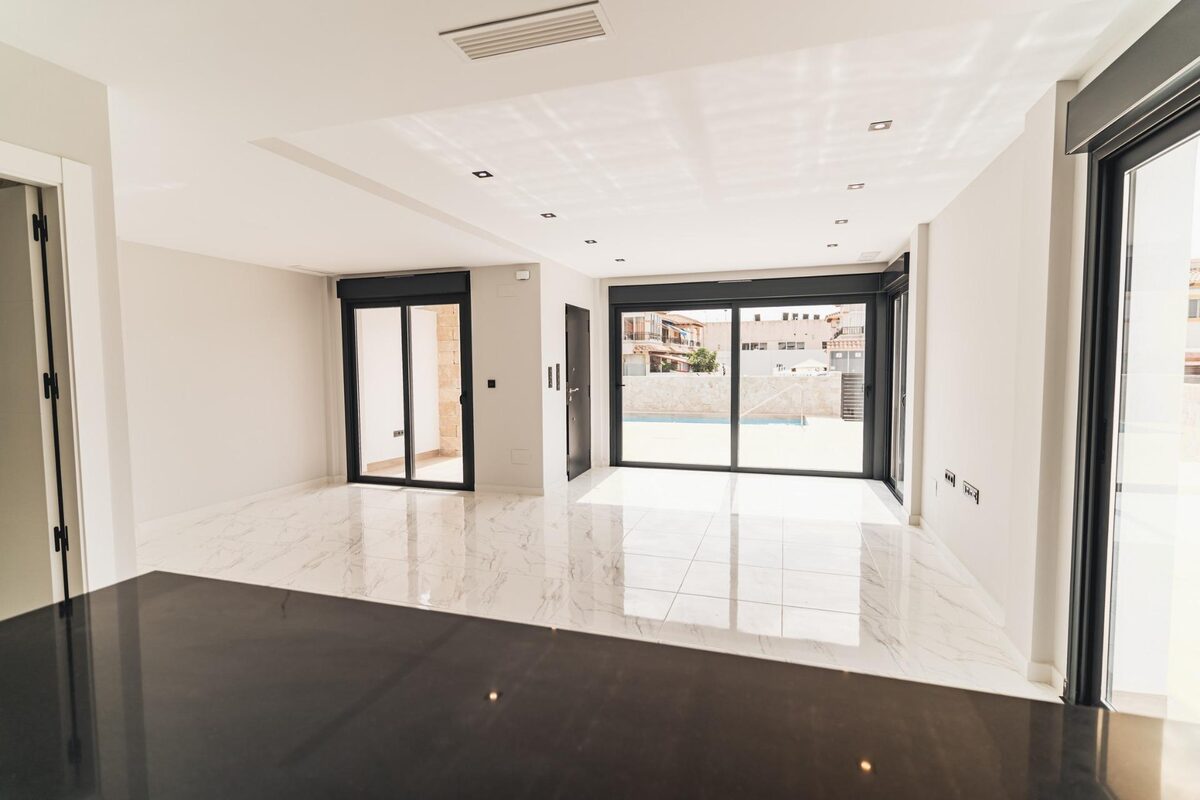 Villa with 4 bedrooms, 121m² in Orihuela Costa, Spain [ID: 0137-N6722]