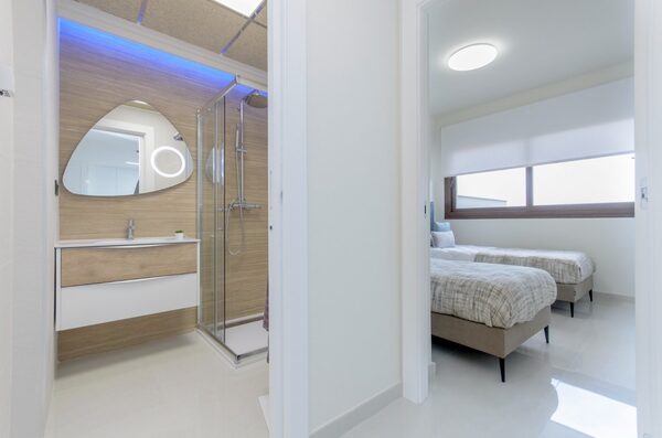 Bungalow w Torrevieja, Hiszpania, 70m² - obraz 21