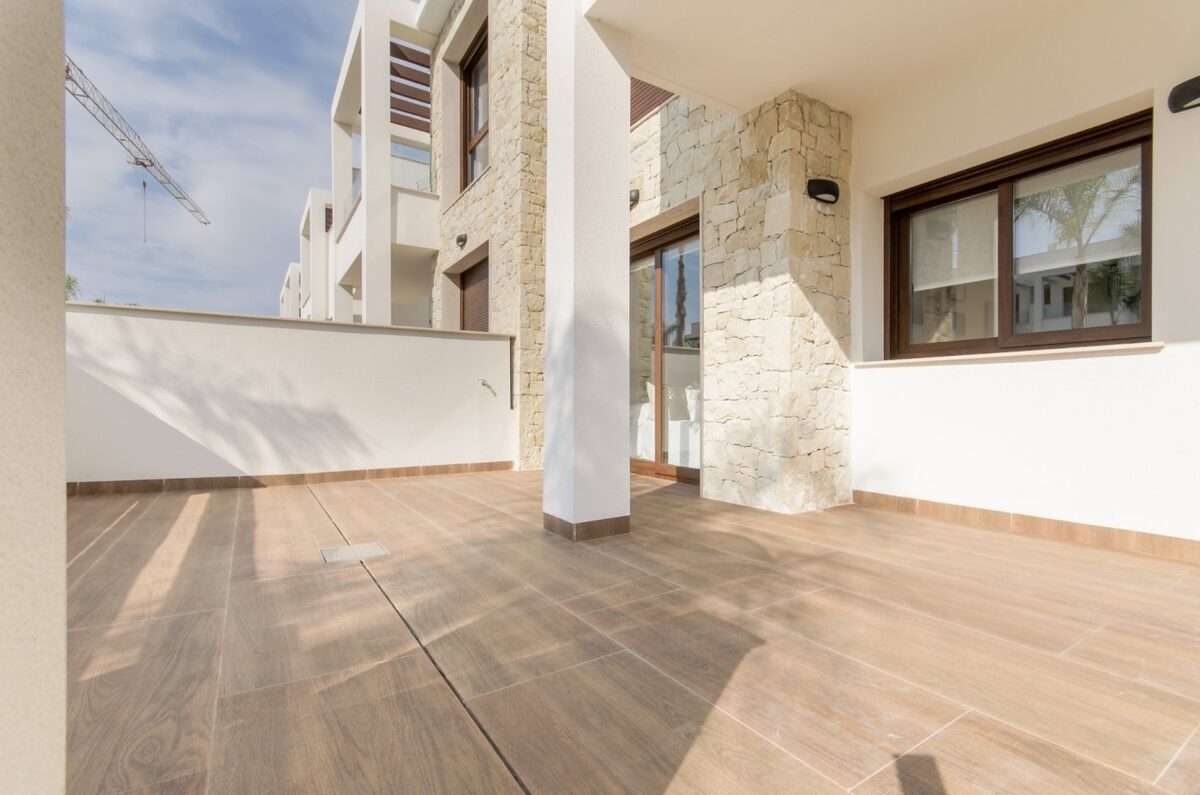 Bungalow z 3 sypialniami, 70m² w Torrevieja, Hiszpania [ID: 0137-N6472]